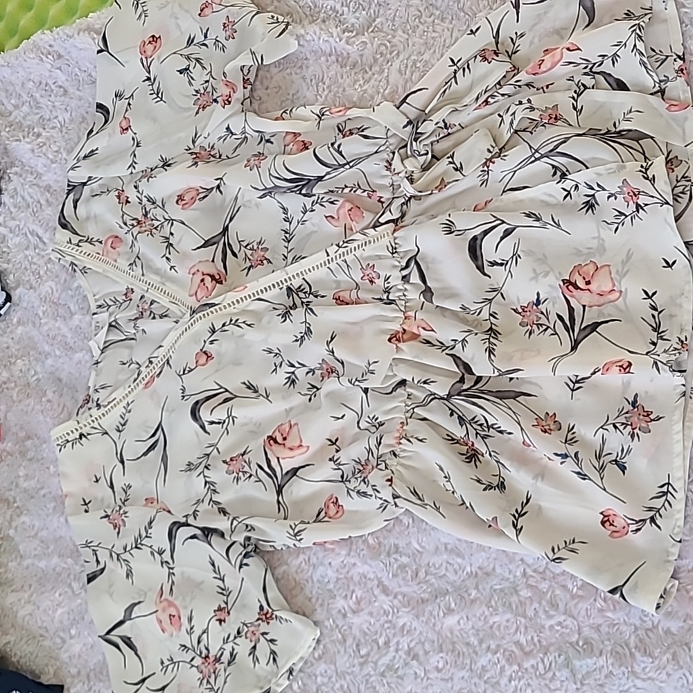 Flowy Top